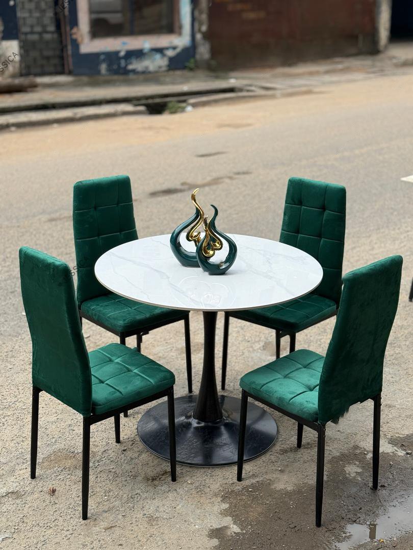 Salle à manger 4 places